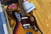 Fender American Vintage Jaguar 62 3 Tone Sunburst-12.jpg